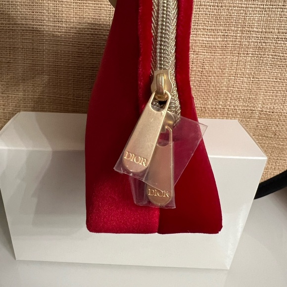 Dior New Red cosmetic bag - Picture 5 of 5